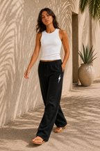 Pigment Black - Essentials Bolt Sweatpant - walking female